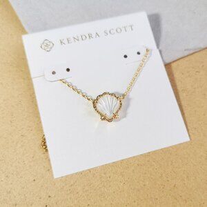 Kendra Scott - Brynne Shell Gold Ivory Mother-of-Pearl Necklace